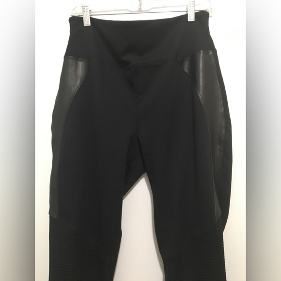 NWOT //ASSETS SPANX Moto Shaping Leggings - Picture 15 of 16